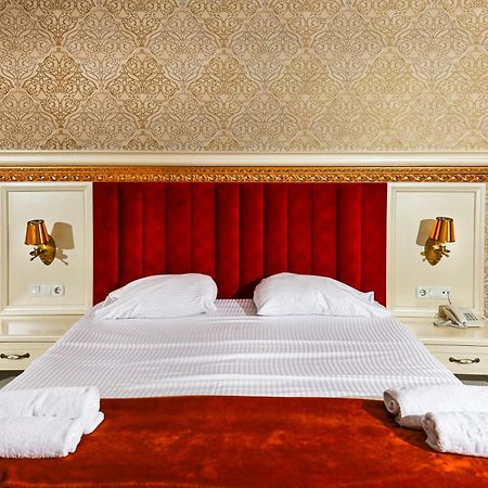 Nafron Hotel Prizren Ngoại thất bức ảnh
