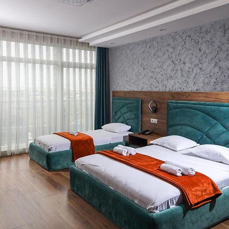 Nafron Hotel Prizren Ngoại thất bức ảnh