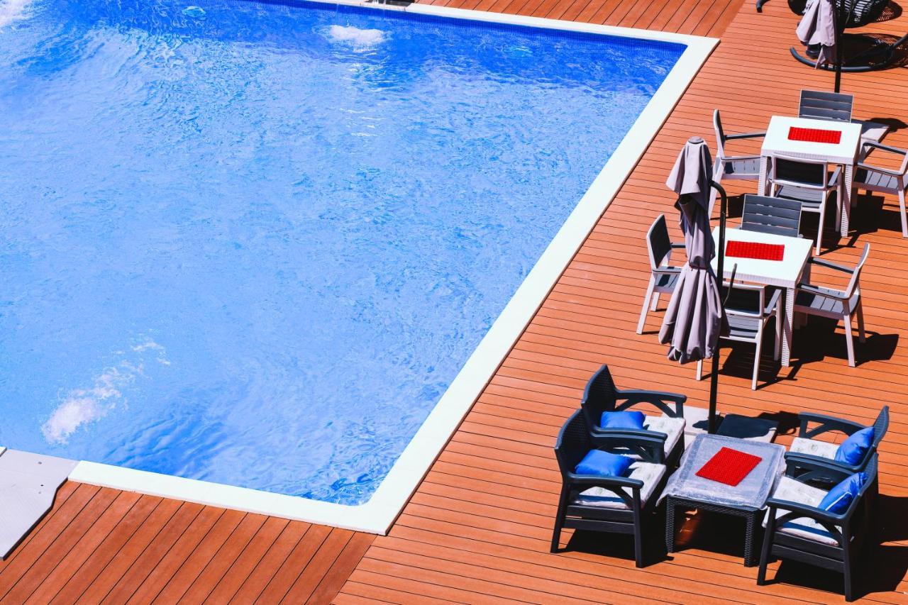 Nafron Hotel Prizren Ngoại thất bức ảnh