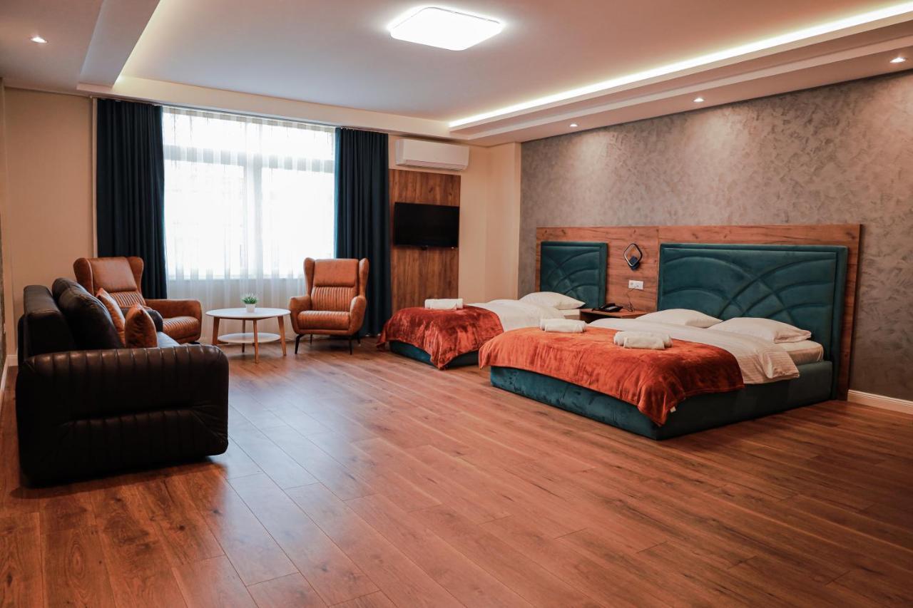 Nafron Hotel Prizren Ngoại thất bức ảnh