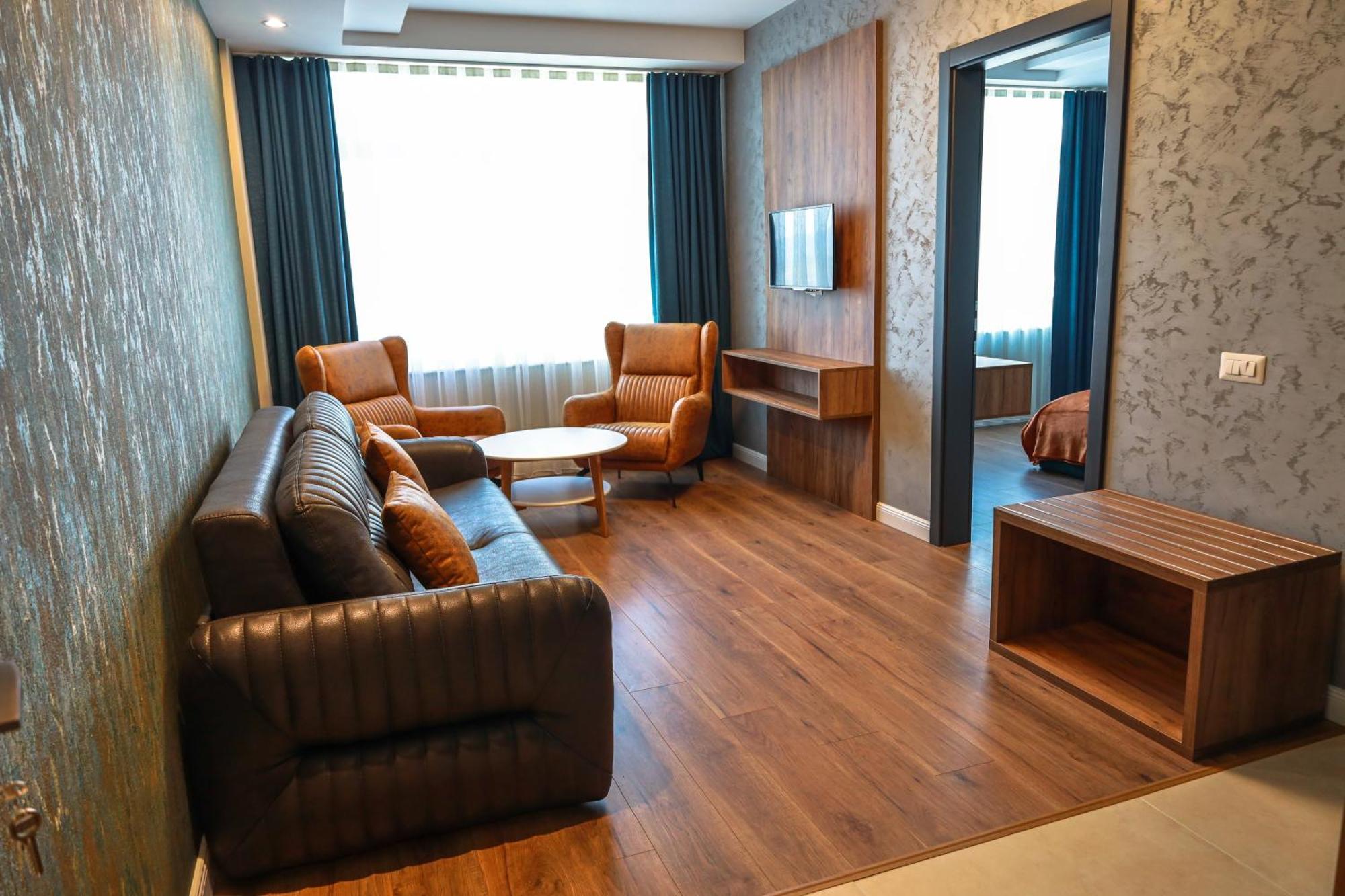 Nafron Hotel Prizren Ngoại thất bức ảnh