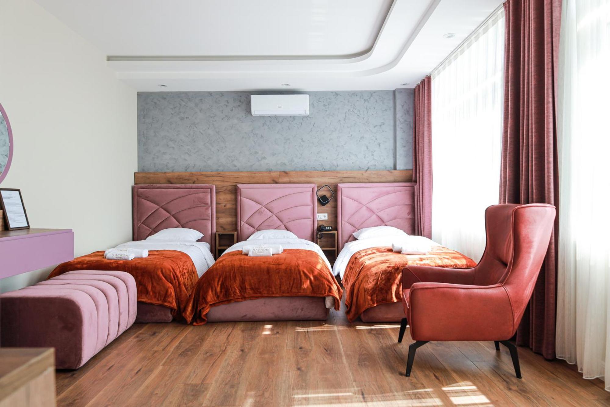 Nafron Hotel Prizren Ngoại thất bức ảnh