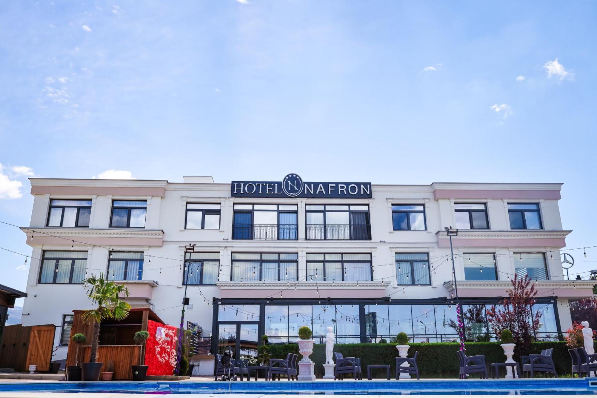 Nafron Hotel Prizren Ngoại thất bức ảnh