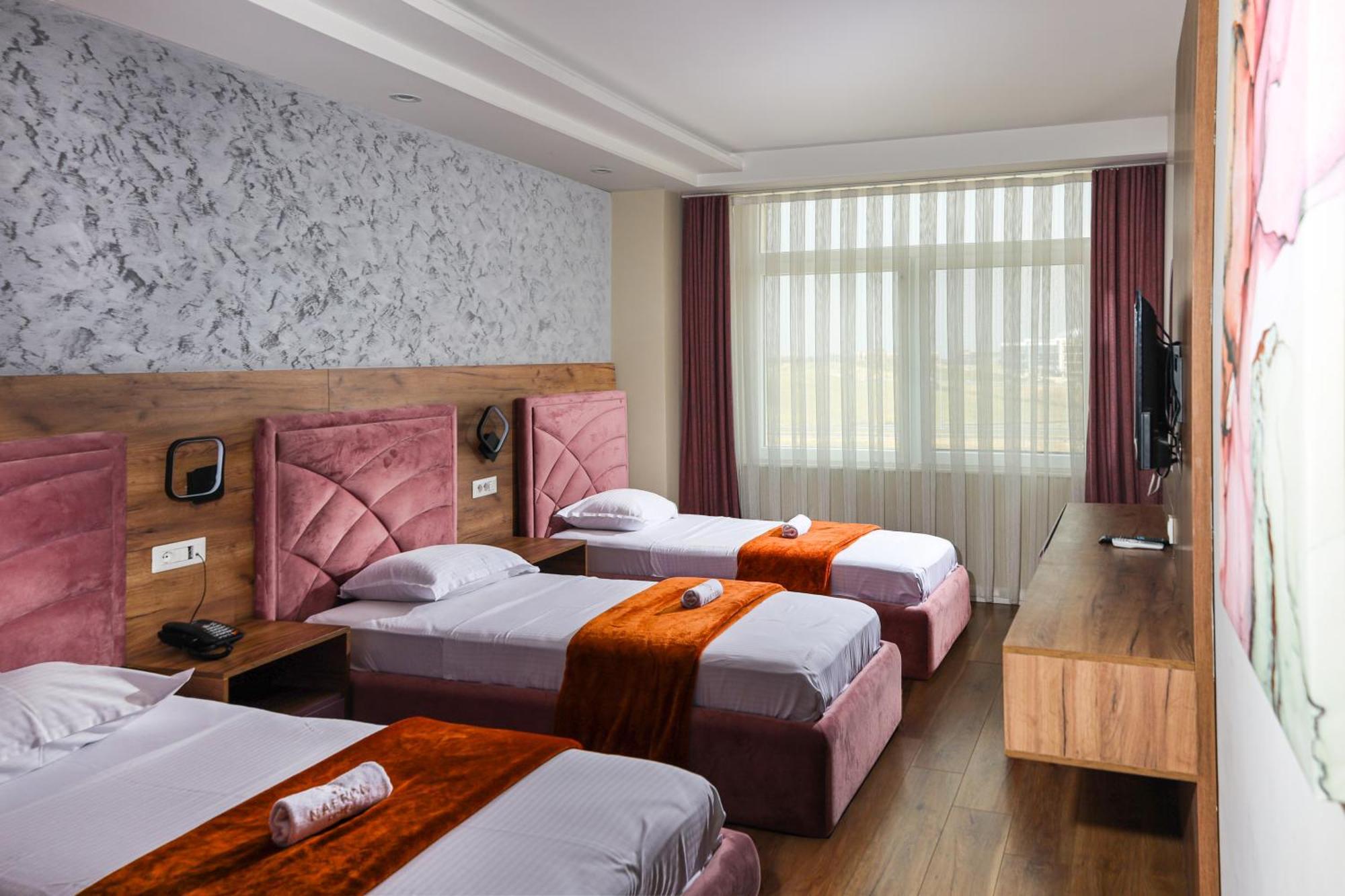 Nafron Hotel Prizren Ngoại thất bức ảnh